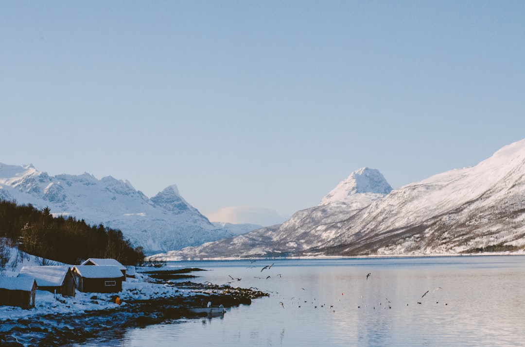 Norvège : avalanche, tensions et actualités du 7 avril