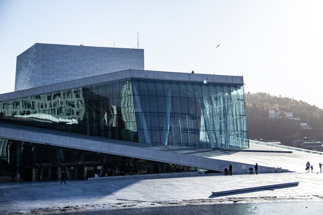 Henrik Ibsen : le génie du théâtre norvégien en avril 2026