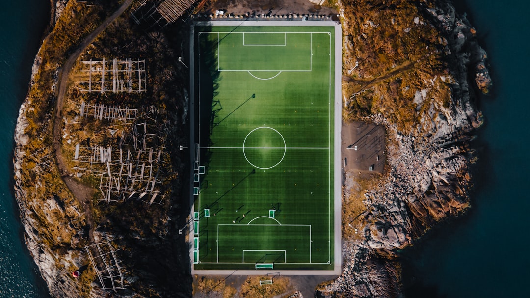 Norvège : VM football, énergie et Kristoff directeur