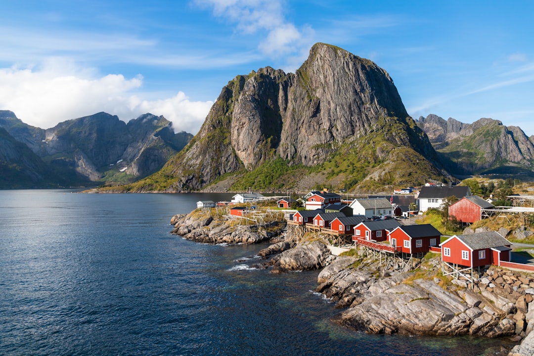 Les Îles Lofoten : comment y aller en juin 2026